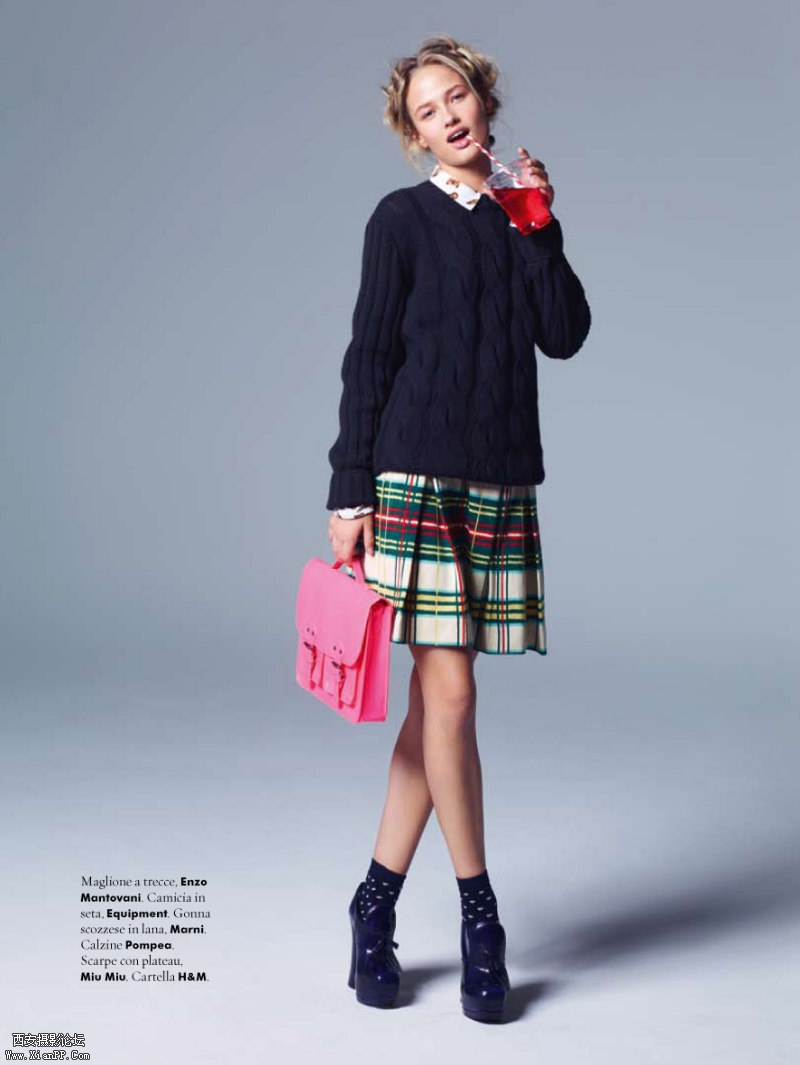 AlexAmag08.jpg