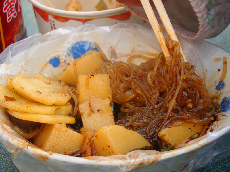 路边小吃土豆粉