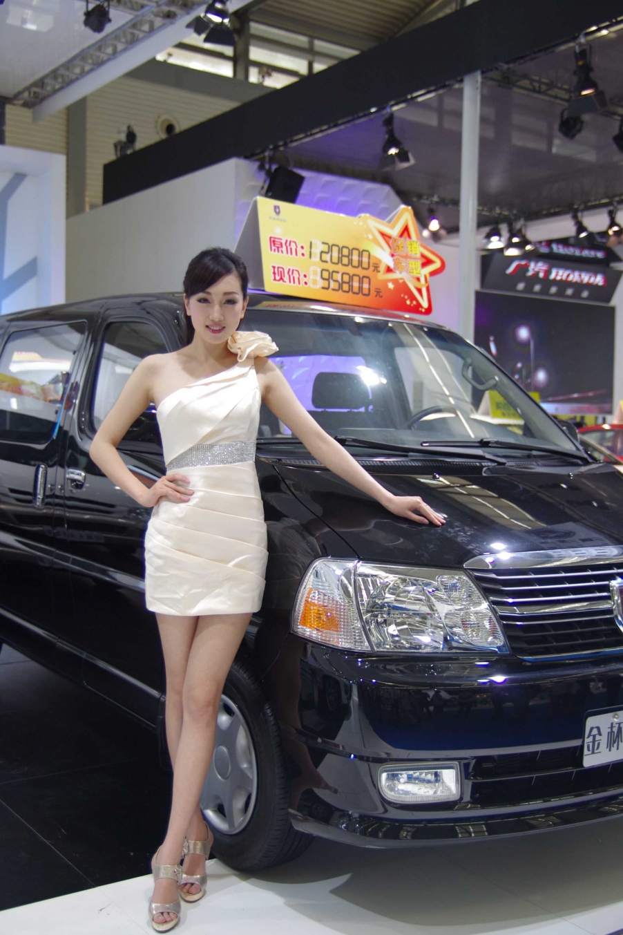 LXC32703.JPG