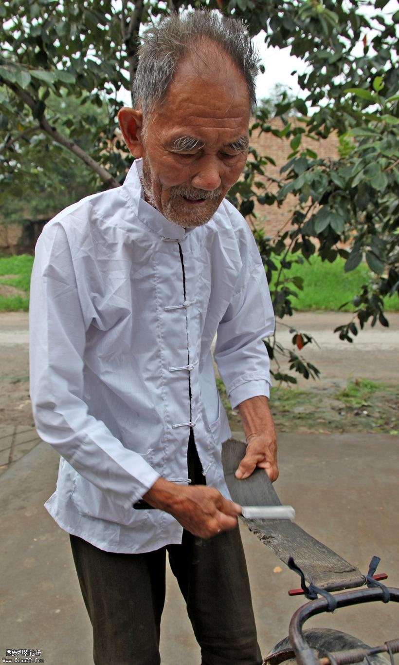 剃头前先把刀子劈快.jpg