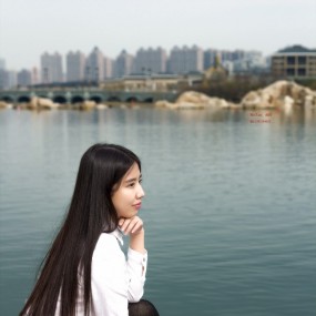 静静的湖边