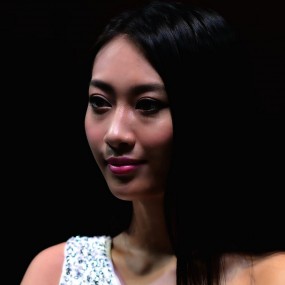 送你个妹子