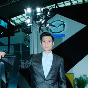 车展男模