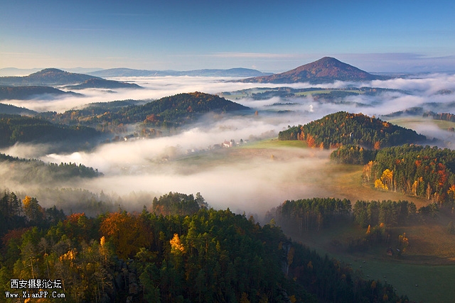 photo by Martin Rak