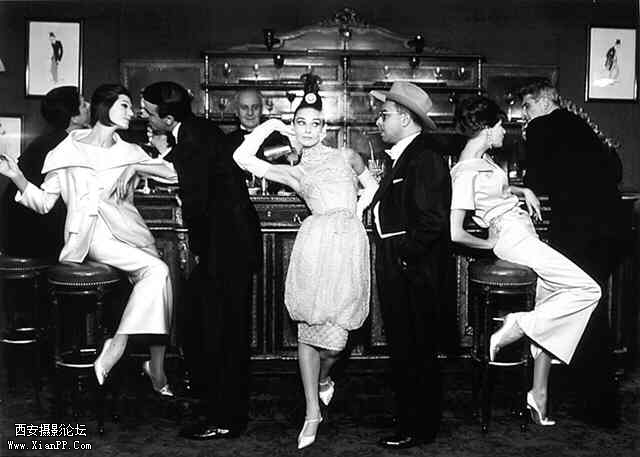 artwork_images_396_44591_richard-avedon.jpg