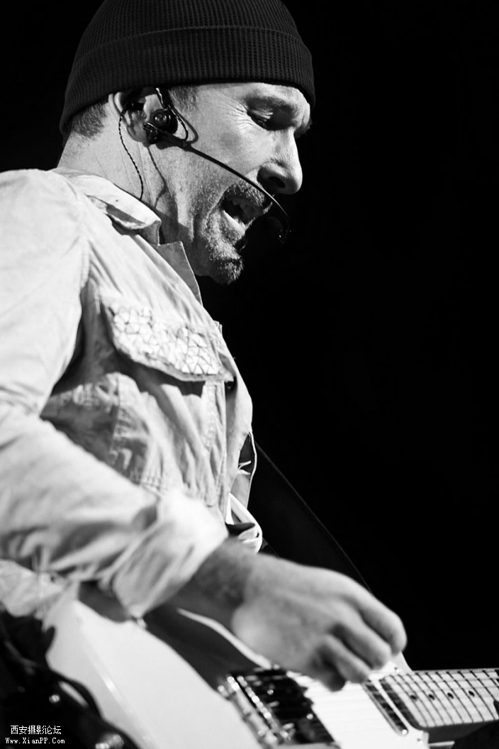 U2-by-E-CANTO-(12)_jpg_thumb.jpg