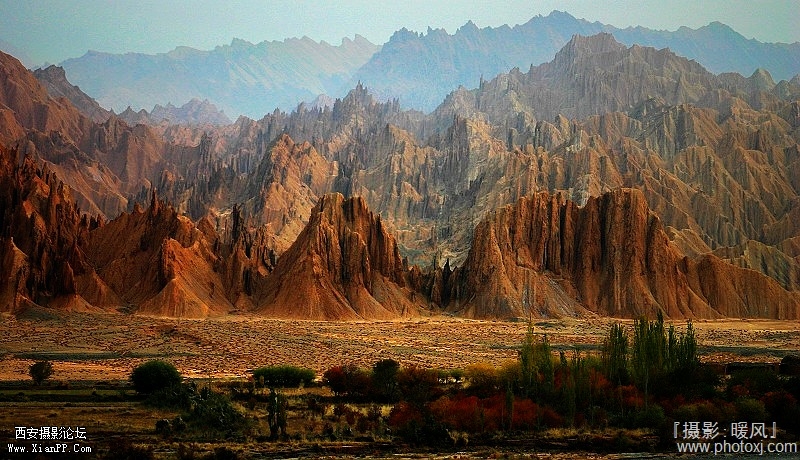 f天山大峡谷.jpg