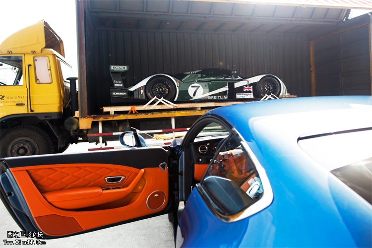 img1_src_3962881.jpg