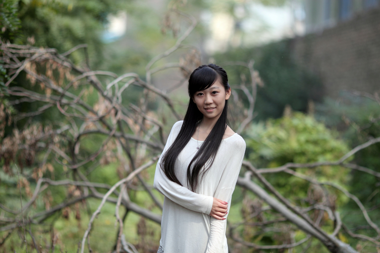 nEO_IMG_20111001儿子135，90.两50.300mm3762.jpg