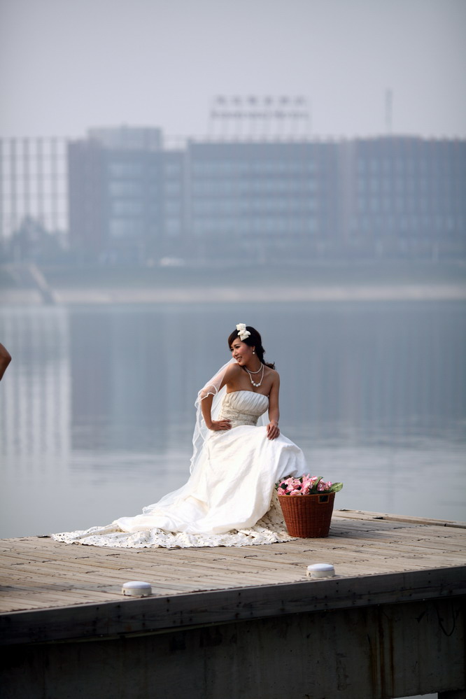 1029CBE的5D2 135L，50mm1.45066_调整大小.JPG