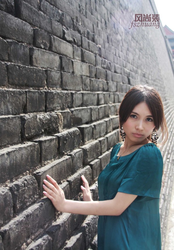 p_large_Lv1k_2052j017014.jpg