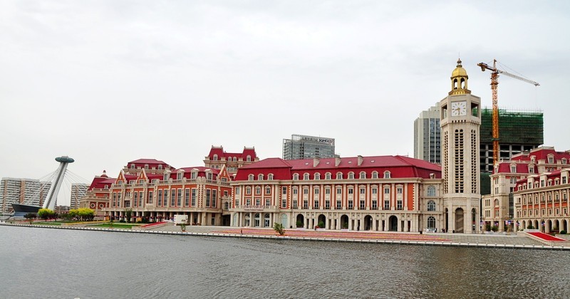 a10054011_s.jpg