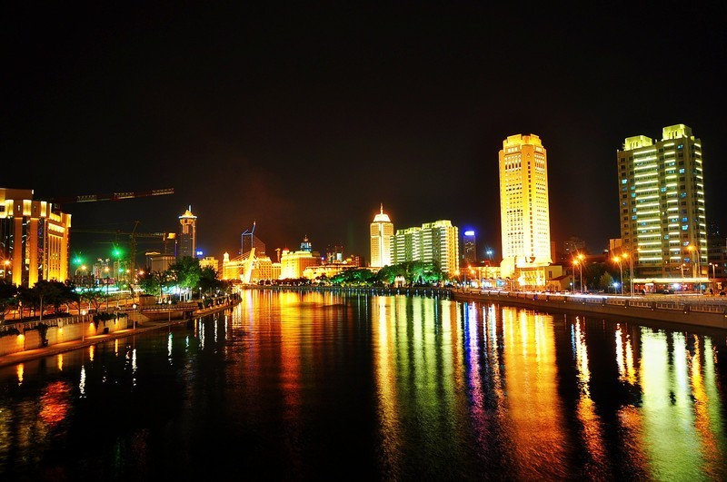 a10054024_s.jpg