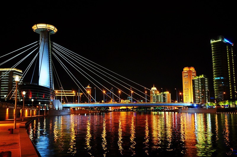 a10054027_s.jpg