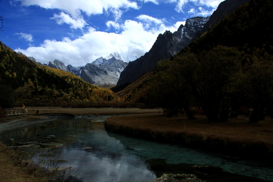 亚丁神山.jpg
