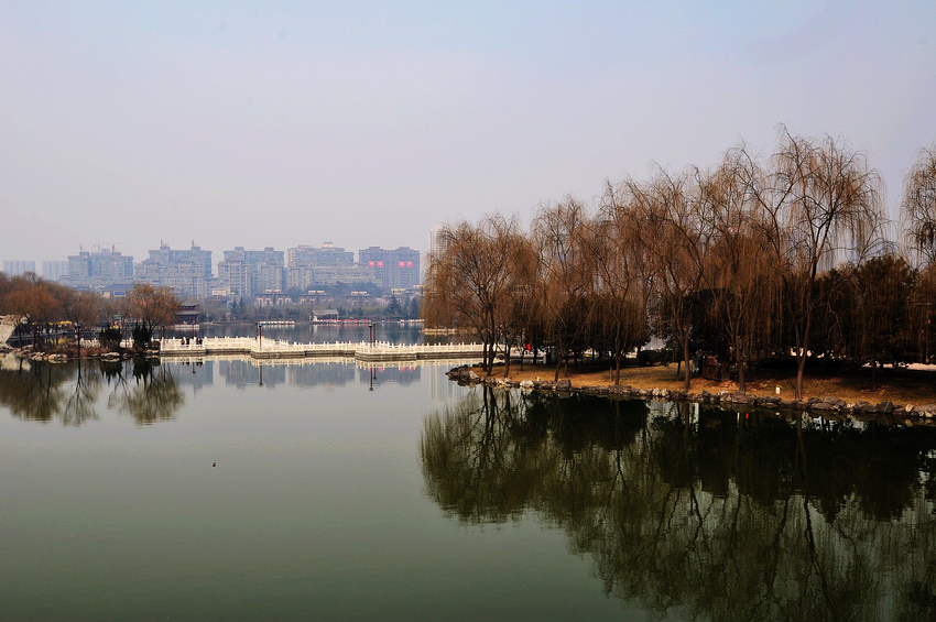 水面荡漾.jpg