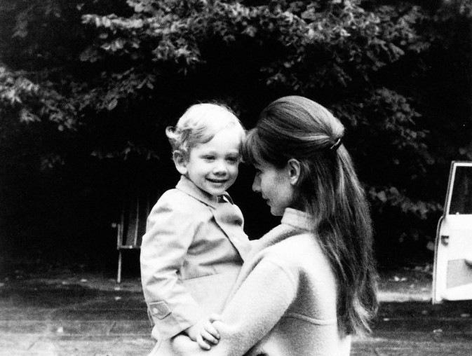 Audrey-and-her-son-Sean.-673x508.jpg