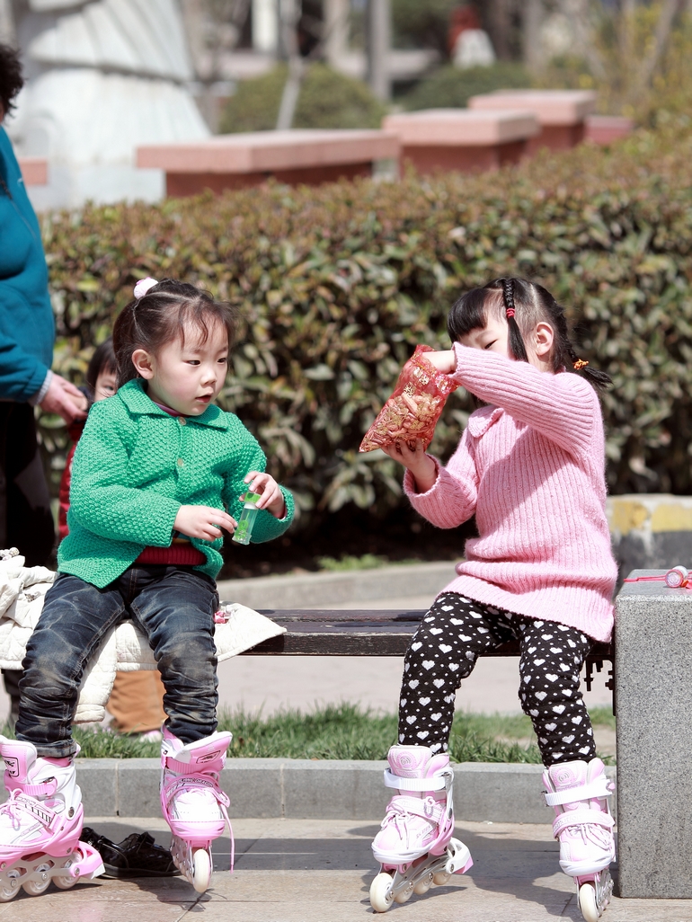 nEO_IMG_600D-135L金裕小区花，小孩32.jpg