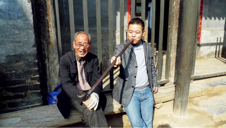 入乡随俗—吴青莲.jpg