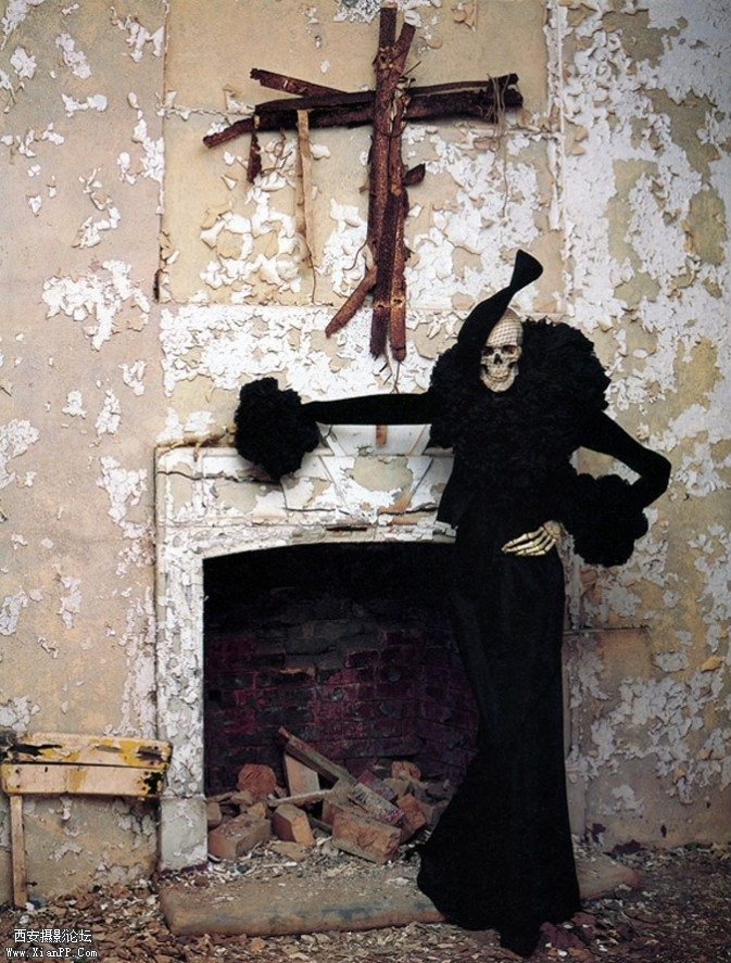 avedon_in_memory_04-673x887.jpg