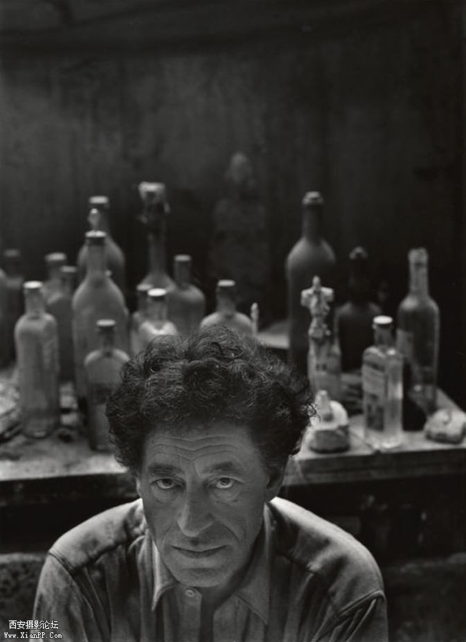 Alberto-Giacometti-Paris-France-1954.jpg