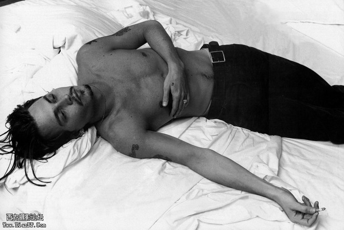 Johnny-Depp-673x450.jpg