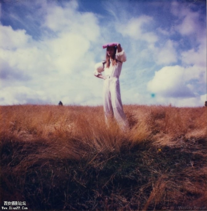 Sureal-clouds-over-hill-673x684.jpg