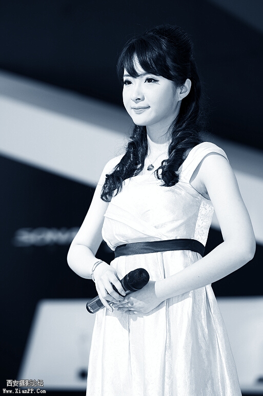AR2O9793(G1黑白).jpg