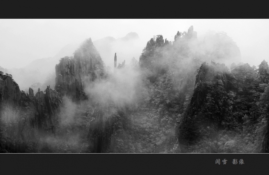 峰峦随水入丹青.jpg