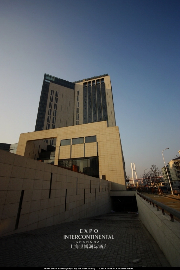 2627628_266931164_rotate.jpg