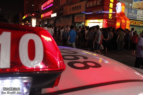 警察赶到，控制了现场.JPG