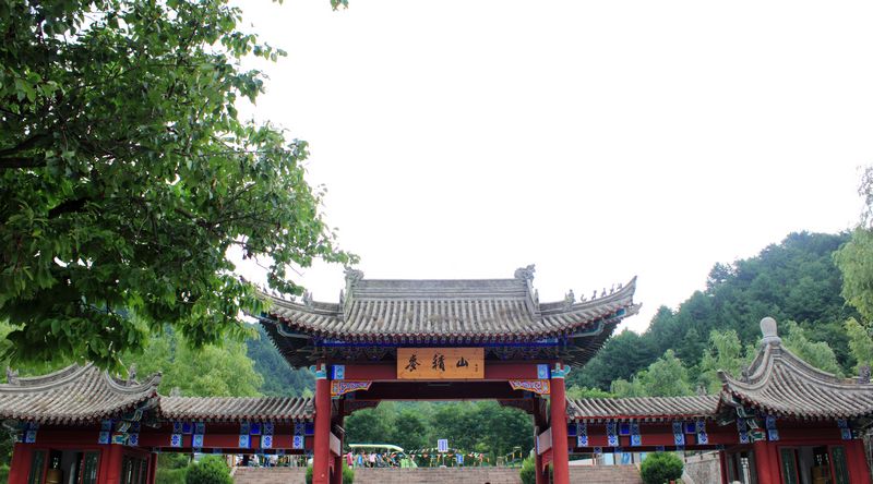 nEO_IMG_麦积山3.jpg