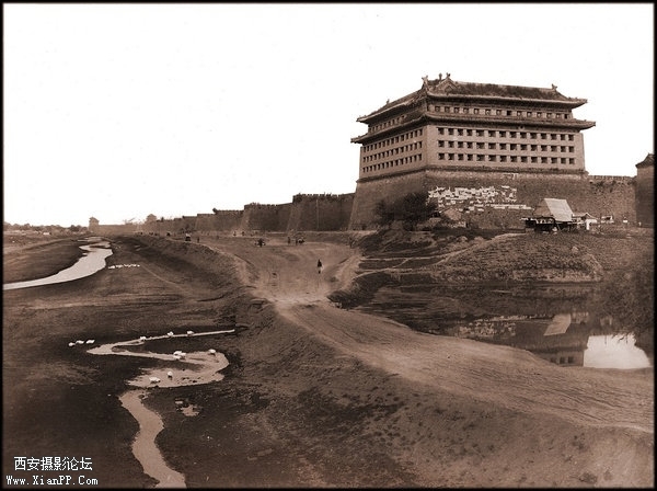 真正的北京城 1894-1896　William H. Jackson.jpg