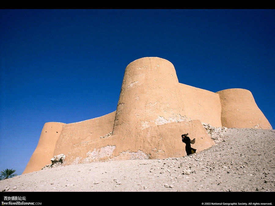 NGM1987_10p424-5.jpg