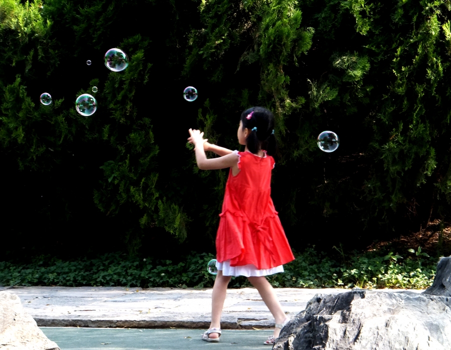 女孩与泡泡4.jpg