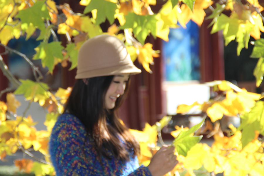 2012-11-4兴庆公园外拍可爱美眉之赏秋