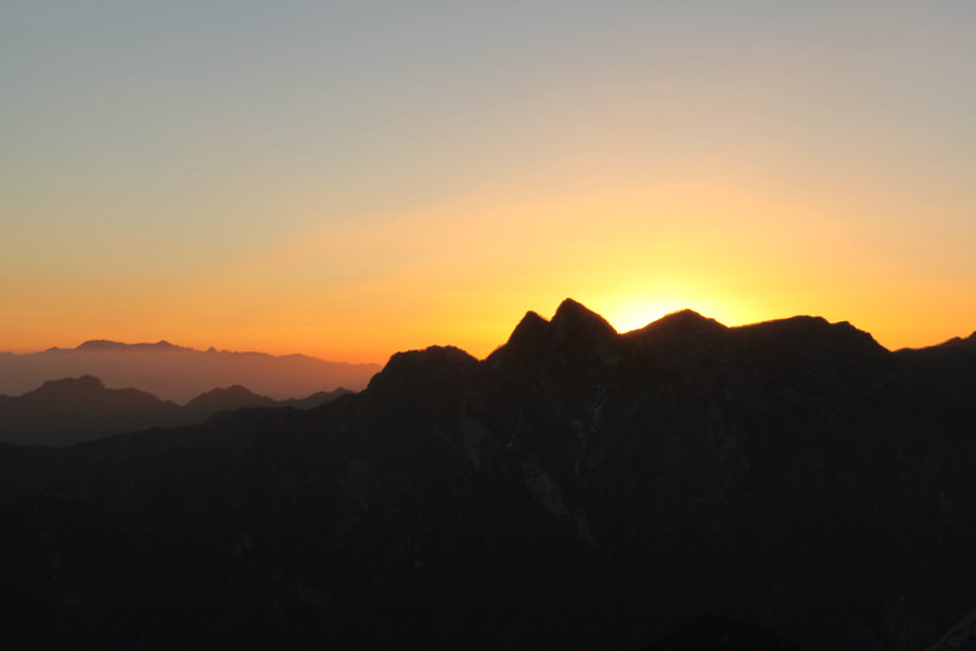 华山观日出