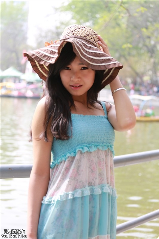 psbCA1SMP6L.jpg
