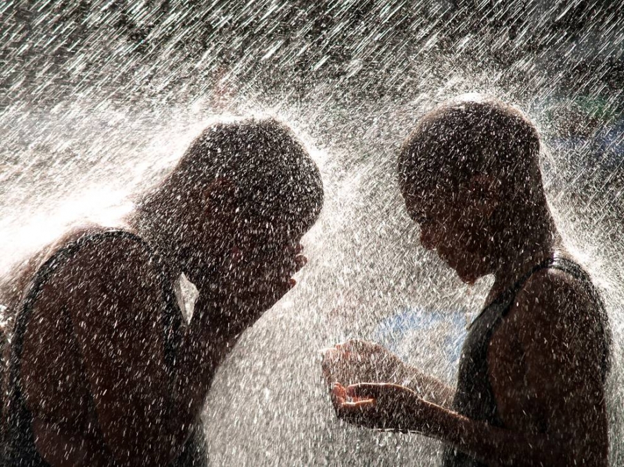 fountain-millennium-park_65517_990x742.jpg