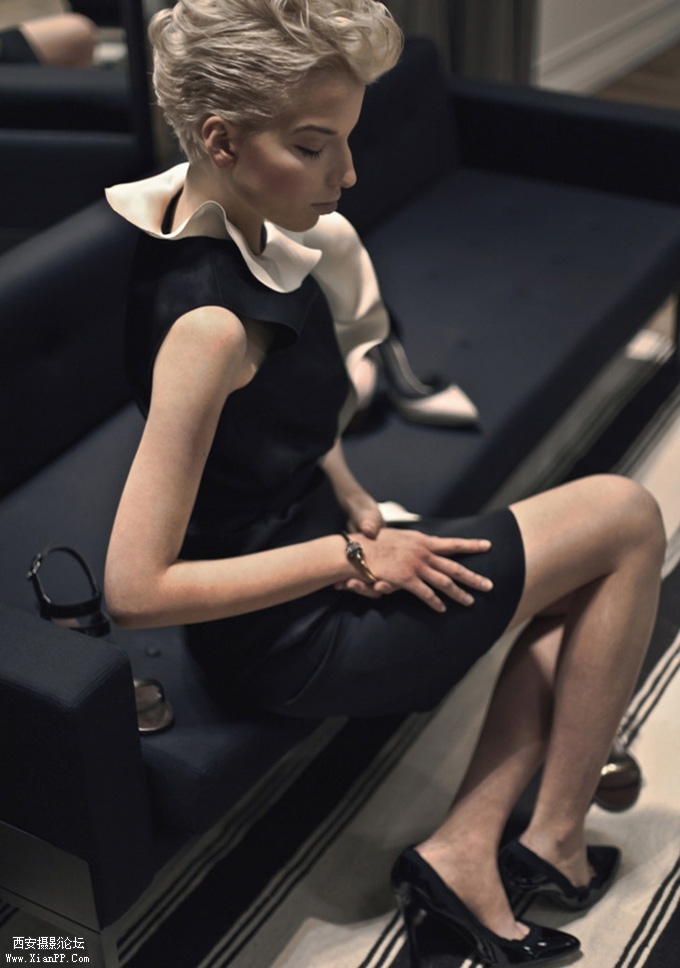 09435460z6wzzz1pumzas1.jpg