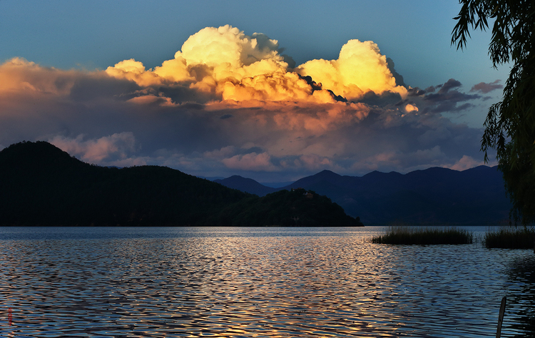 泸沽湖4.jpg