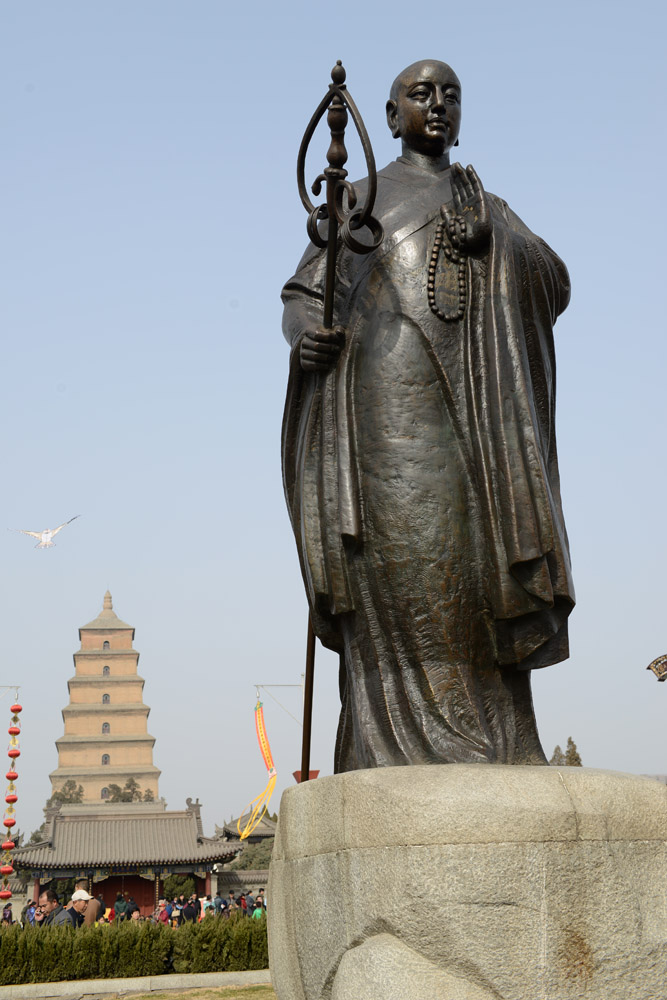 铜塑像 (7).jpg