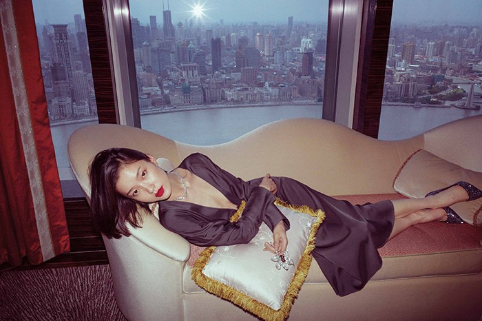 Vogue-China-Collections-Cruise-2014-December-2013-Supplement-Du-Juan-by-Cedric-B.jpg