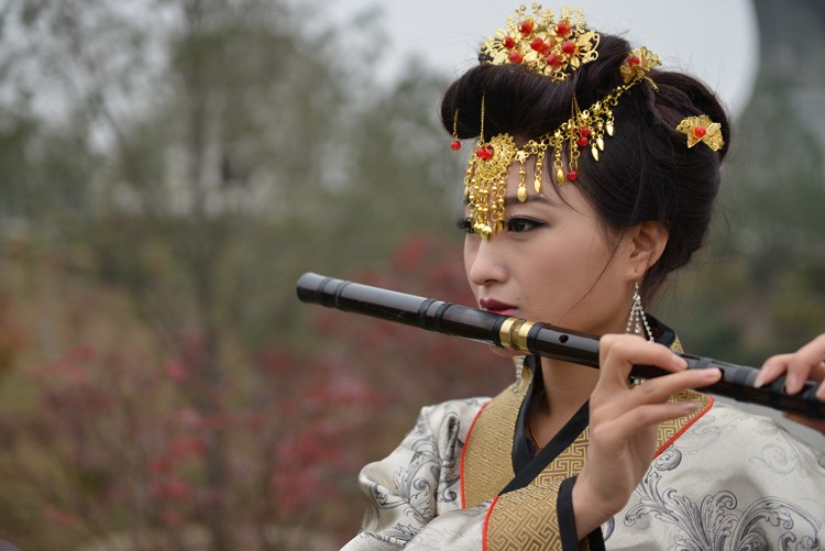 靓模汉服富贵华丽