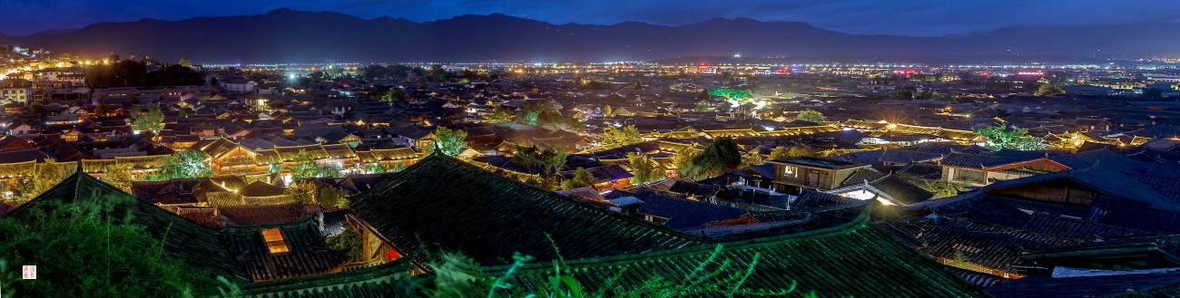 丽江夜景全景.jpg