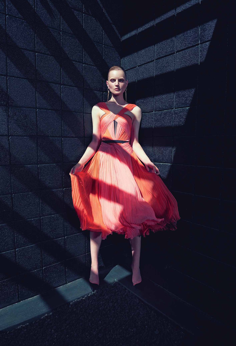 Guinevere-van-Seenus-by-Sofia-Mauro-for-Bergdorf-Goodman-Resort-Collections-2014_07.jpg