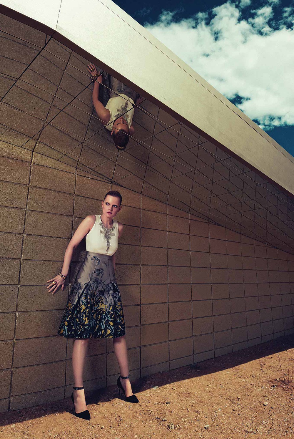 Guinevere-van-Seenus-by-Sofia-Mauro-for-Bergdorf-Goodman-Resort-Collections-2014_04.jpg