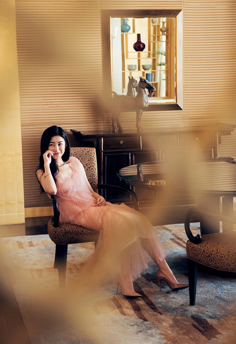 Zhu Zhu by Alexvi Li for Vogue China April 2015_1.jpg