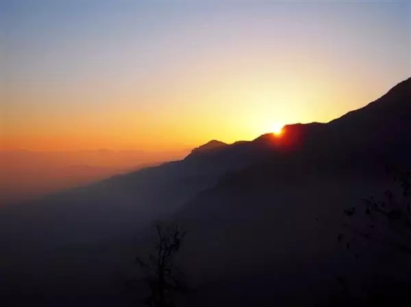 dc21d2380ec0ac758665c4af9f71d56e.jpg