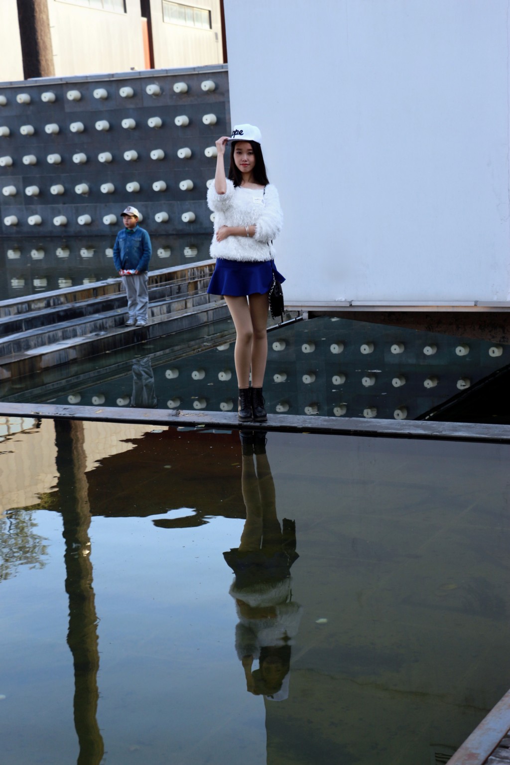 173746fof8614728fol6o2.jpg